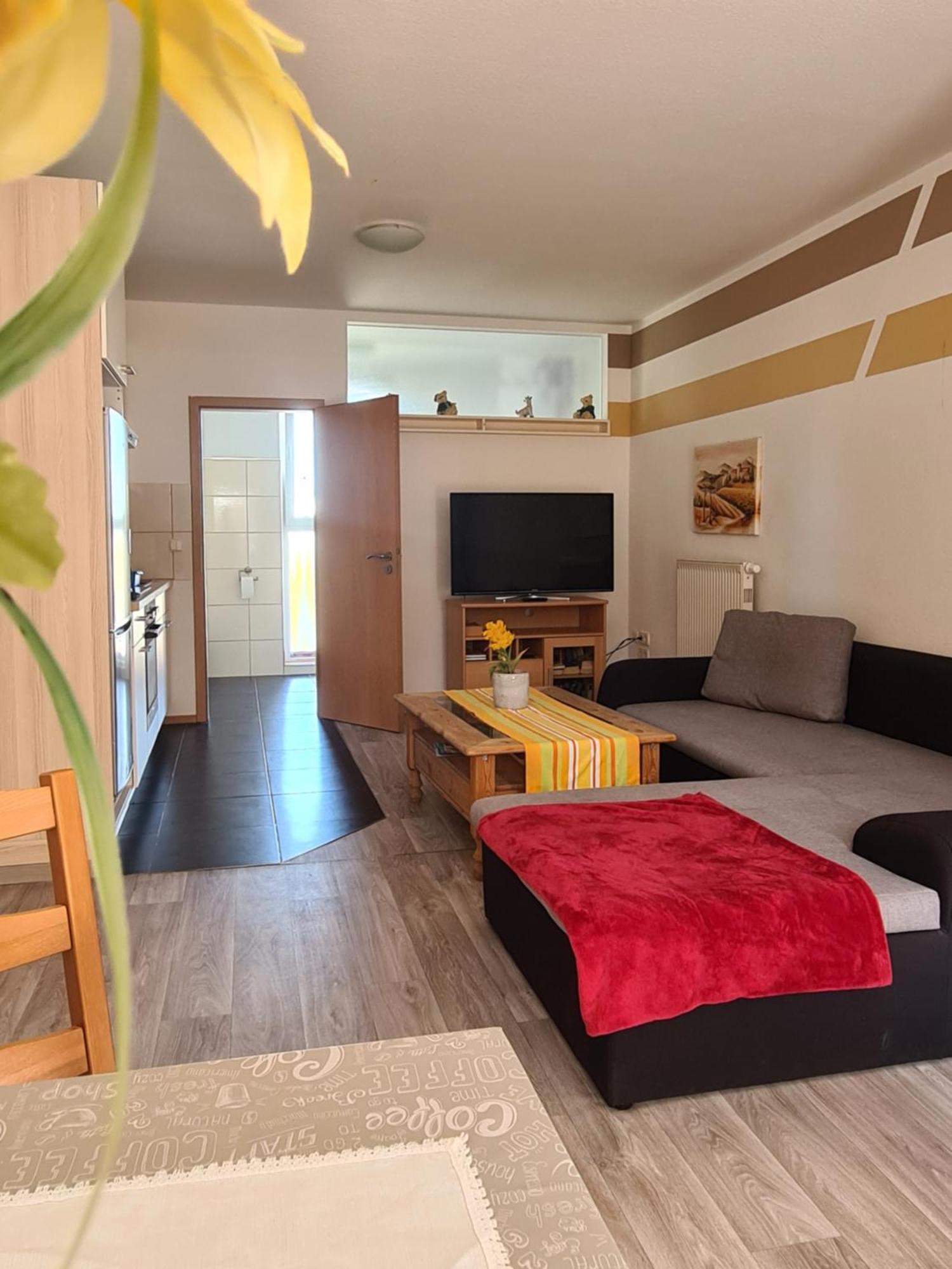 Ferienwohnung Weisskopf Alkersleben ภายนอก รูปภาพ