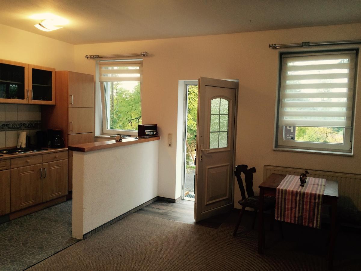 Ferienwohnung Weisskopf Alkersleben ภายนอก รูปภาพ